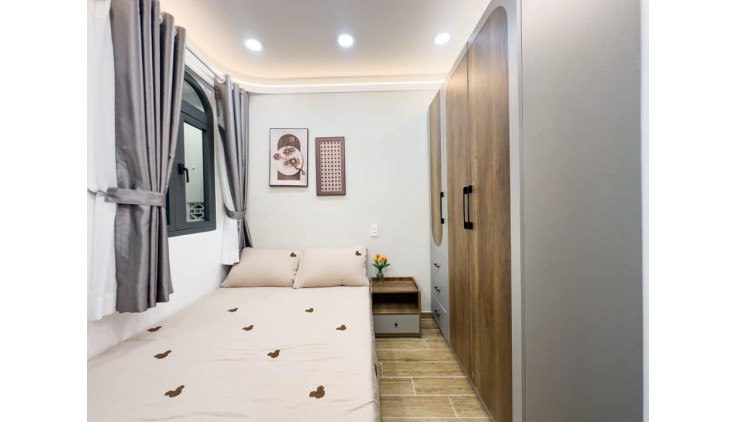 Bán Nhà khu Huỳnh Văn Bánh 3 Tầng 3 P.Ngủ Nhỉnh 4 Tỉ